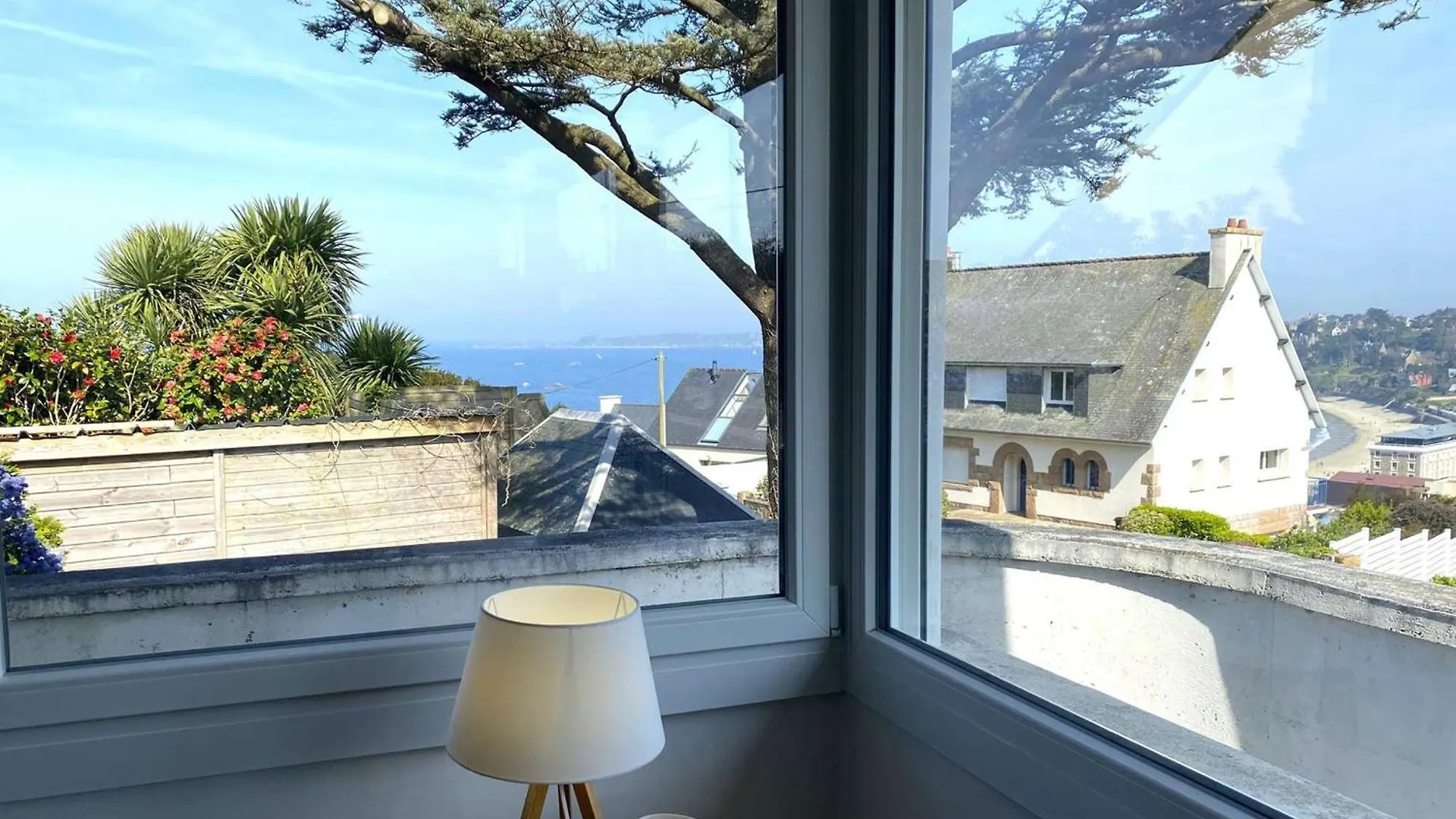 Maison A 550M De La Plage Avec Jardin, Balcon Et Wi-Fi A Perros-Guirec - Fr-1-368-433