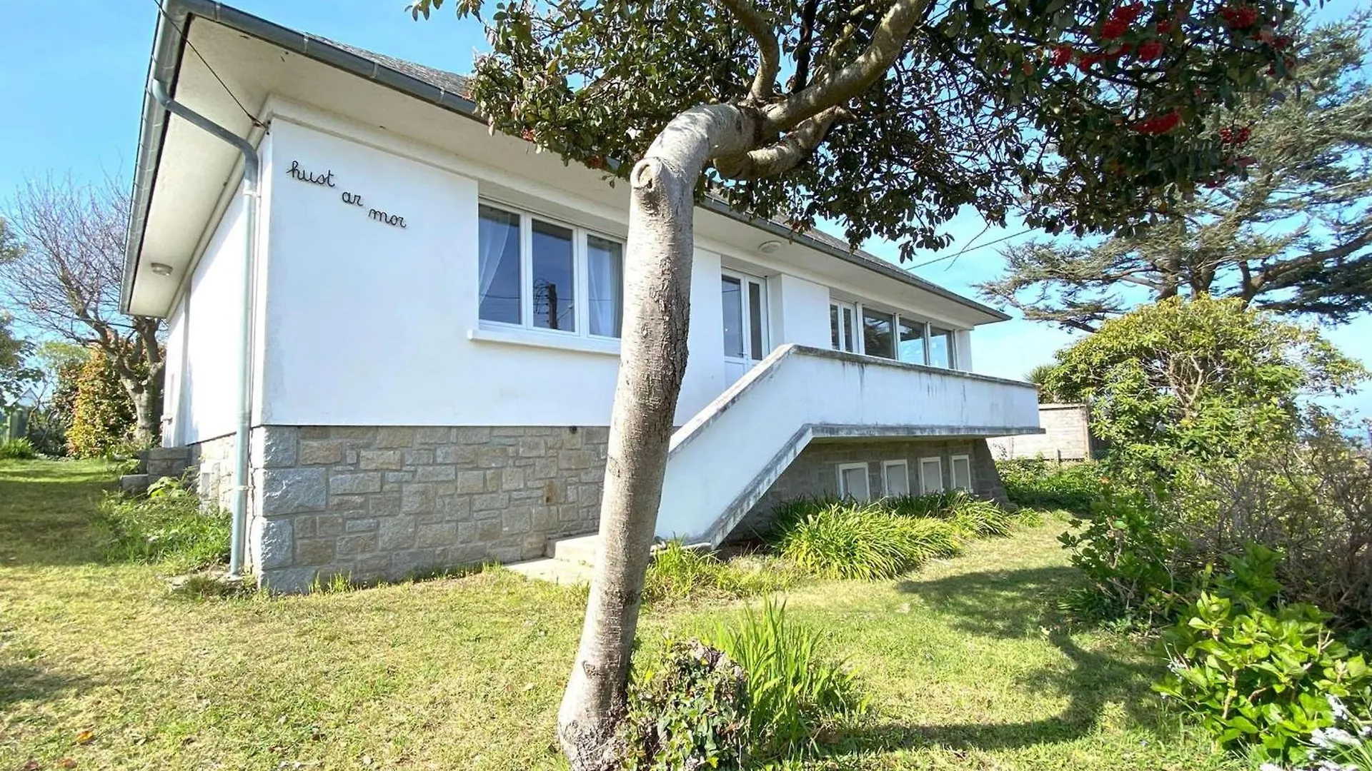 Maison A 550M De La Plage Avec Jardin, Balcon Et Wi-Fi A Perros-Guirec - Fr-1-368-433 France